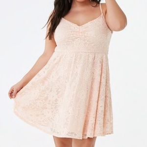 ⭐️HOST PICK⭐️ plus size lace blush dress